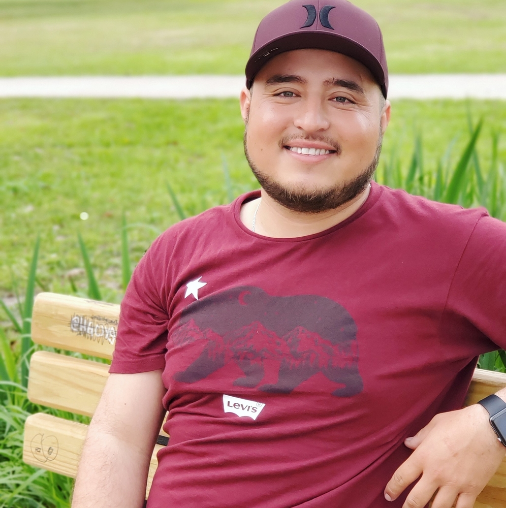 Meet your Posher, Luis